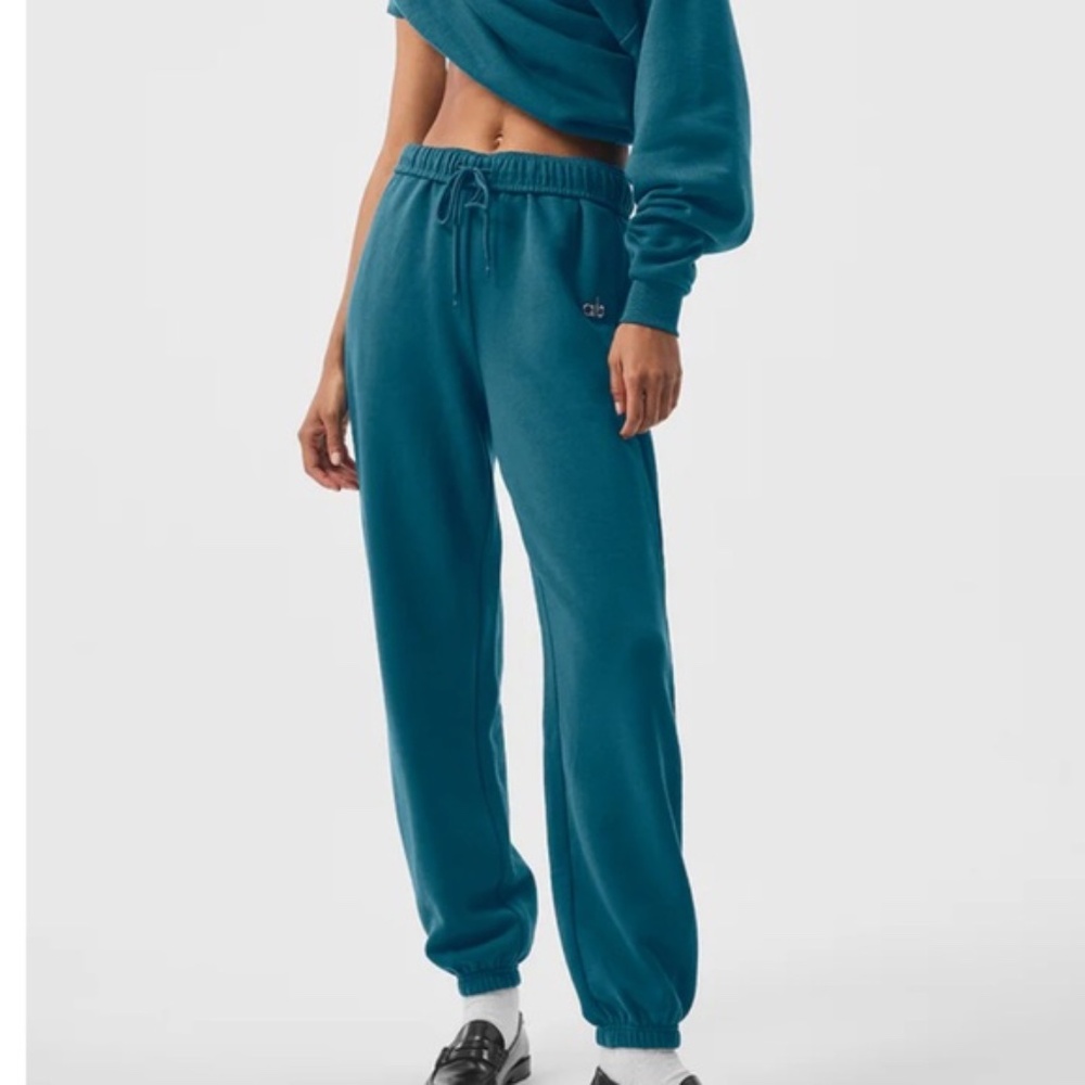 NWT Alo Yoga Accolade Sweatpants Jogger Oceanic Teal Size Small